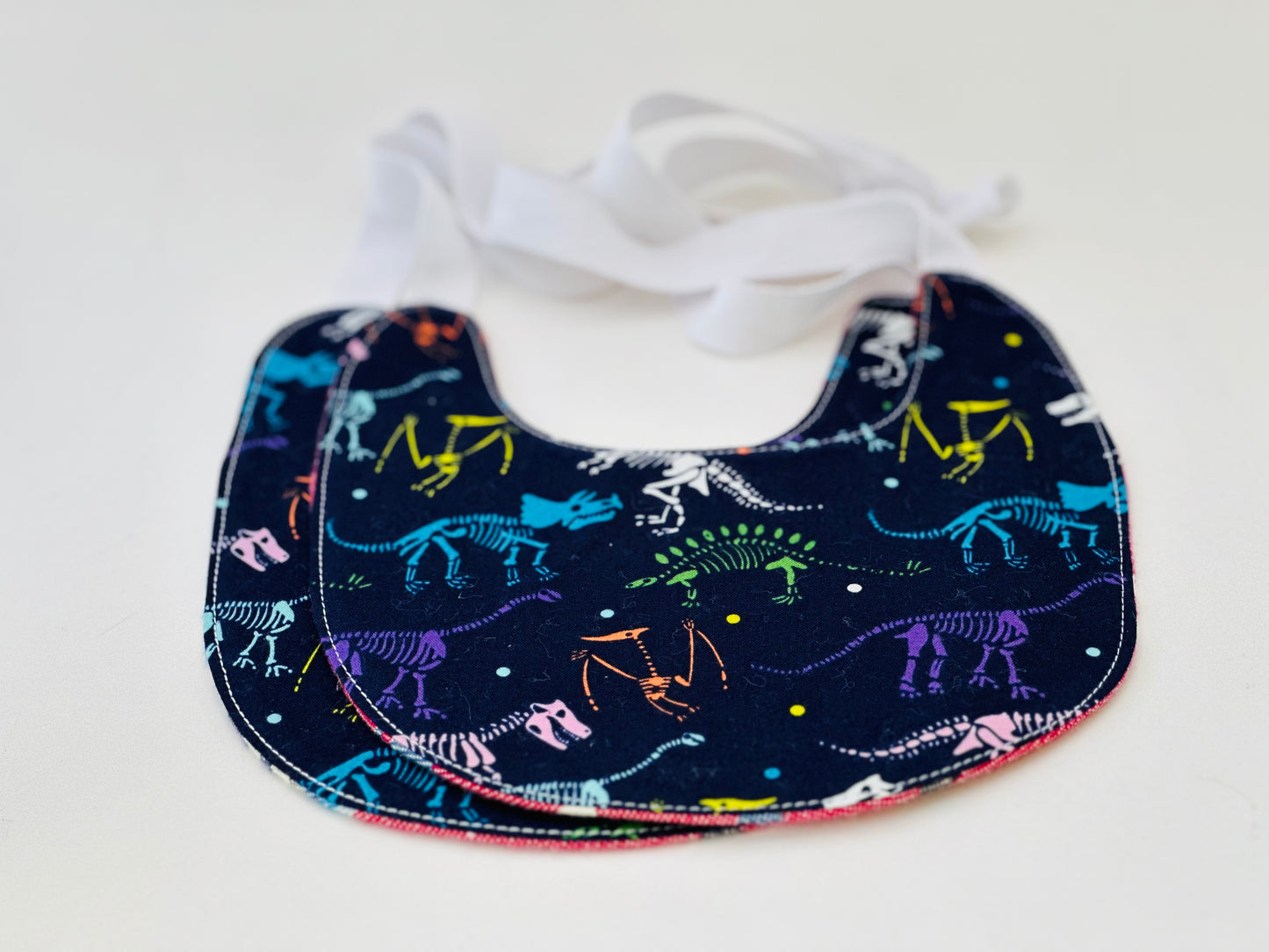 Bib - STRING - Dino Bones