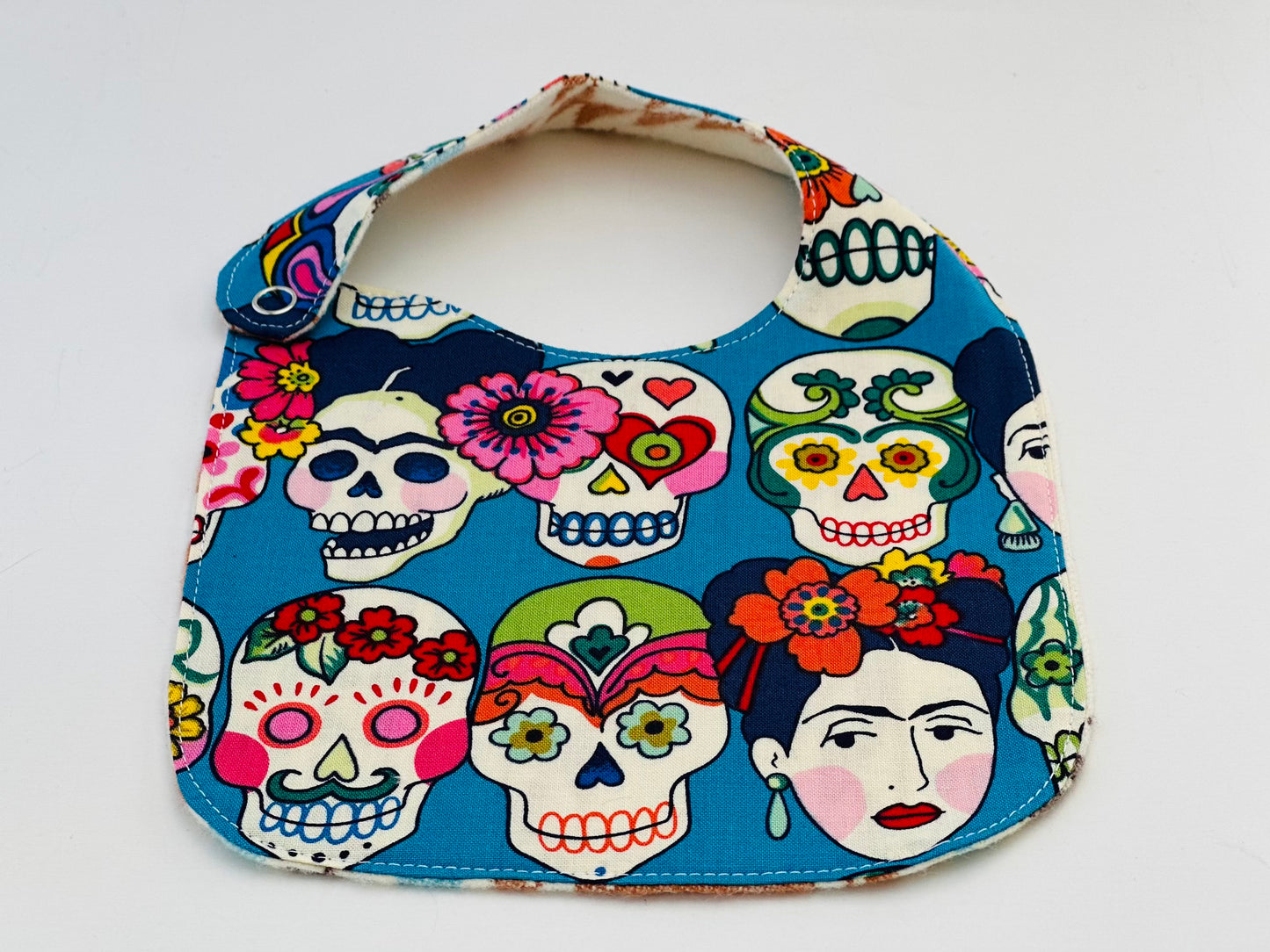 Bib  SNAP - (Baby) Frida & Skulls