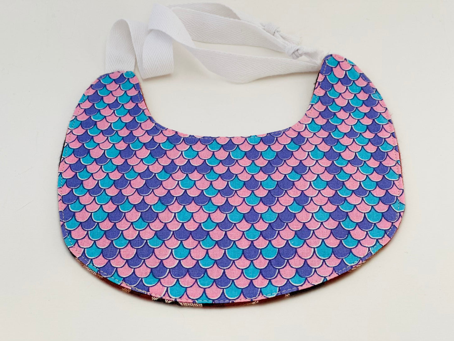 Bib - STRING - Mermaid Scales