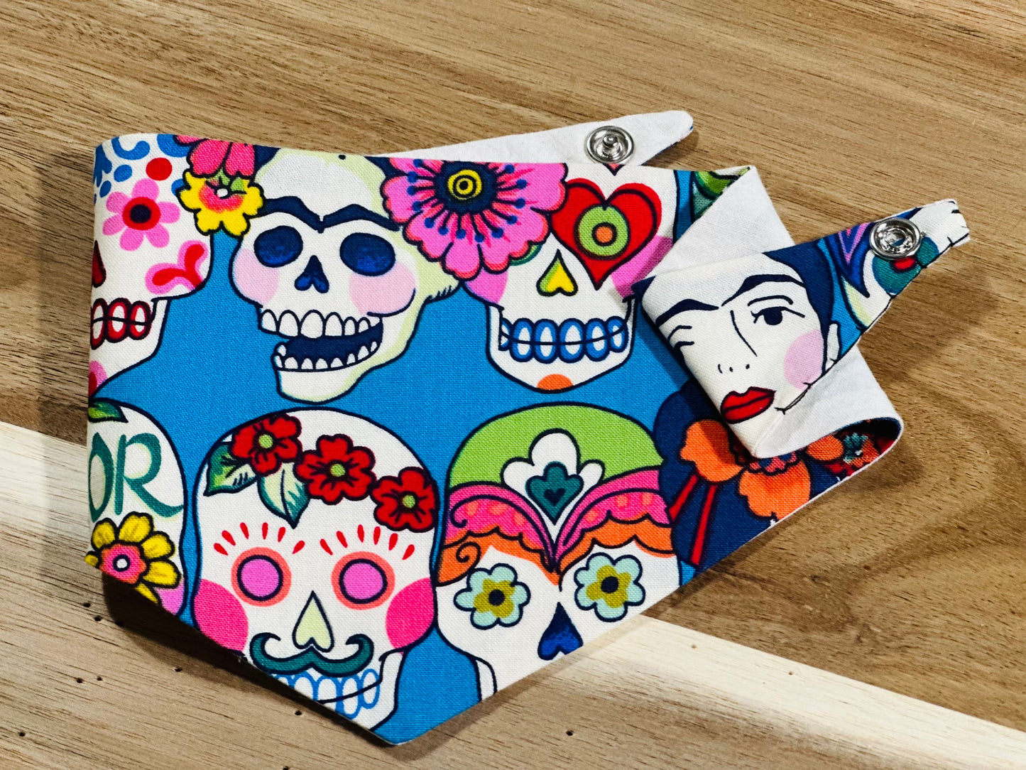 Doggy Hankie - Skulls (Small / Extra Small)