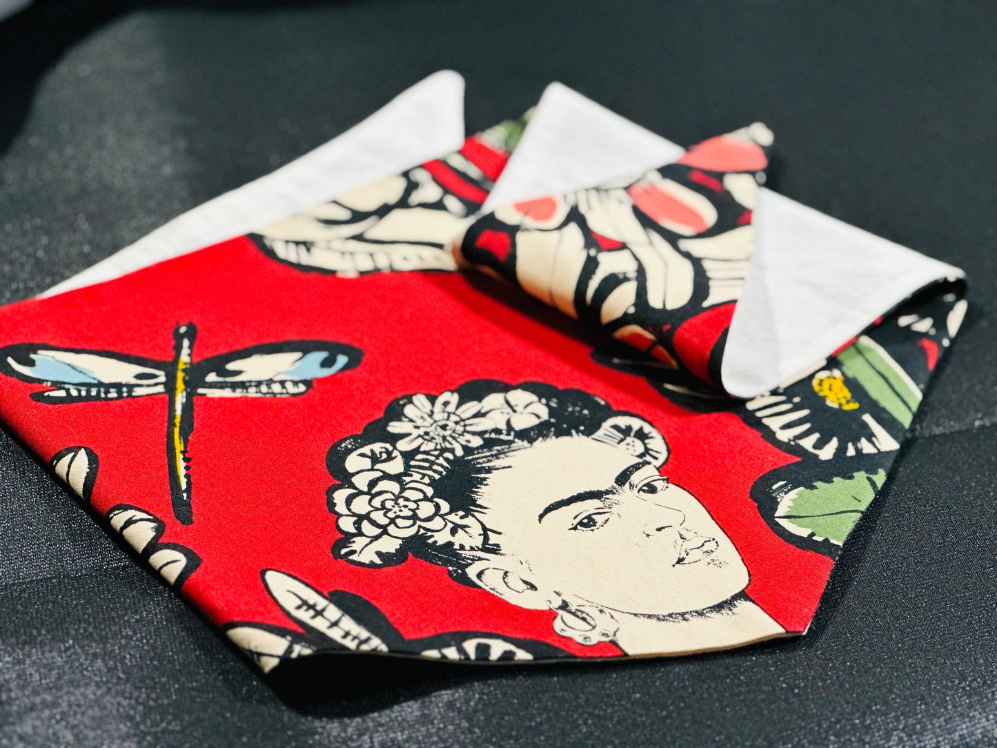 Doggy Hankie - Frida (Large)