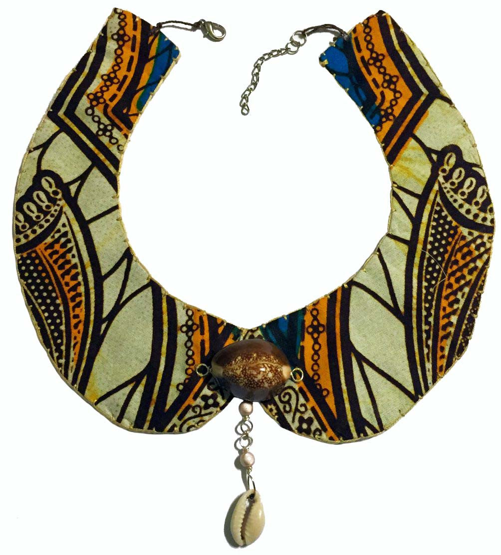 Peter Pan Collar - Sea Shell