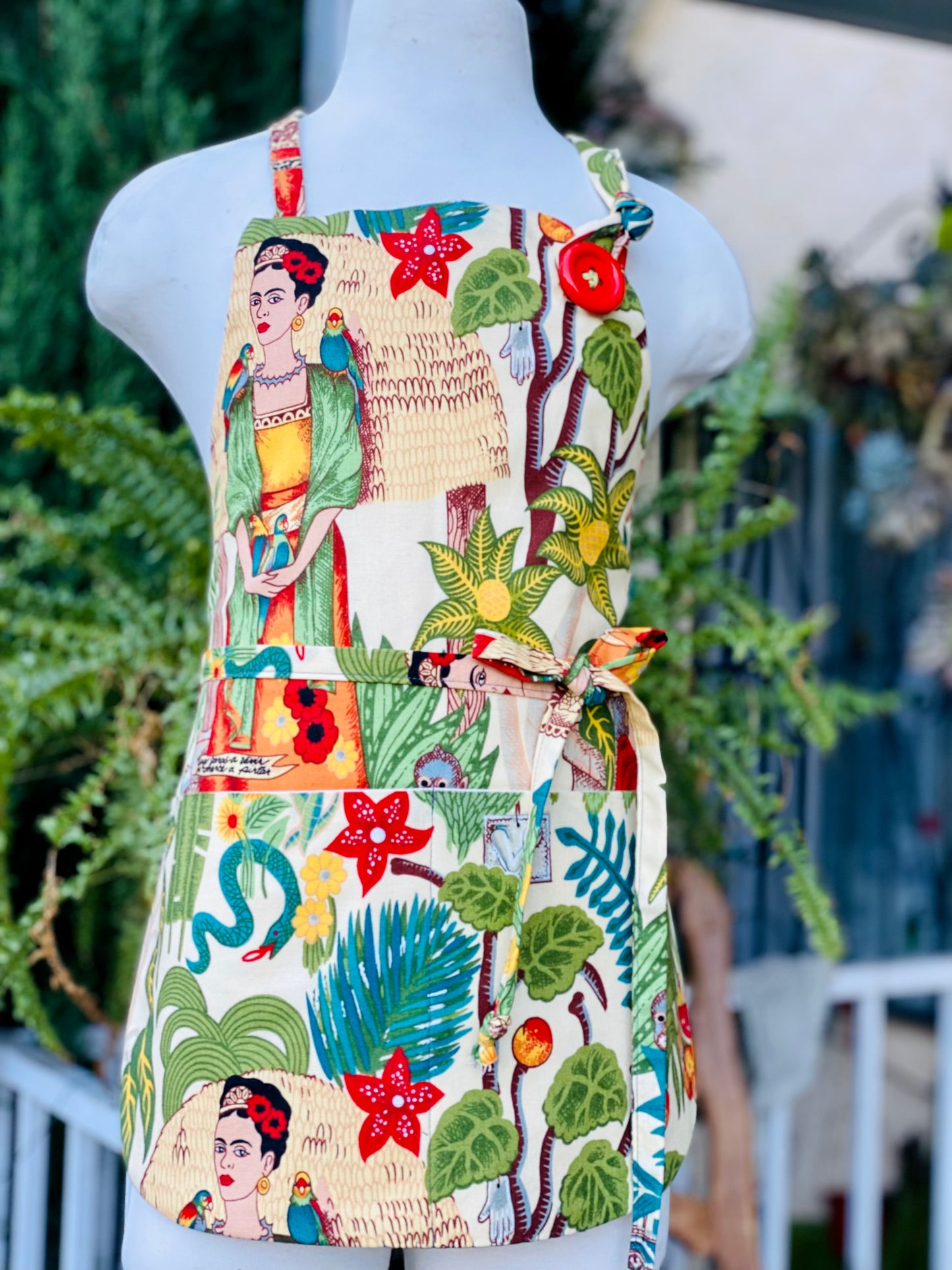 Apron (Kids) - Fridas Garden