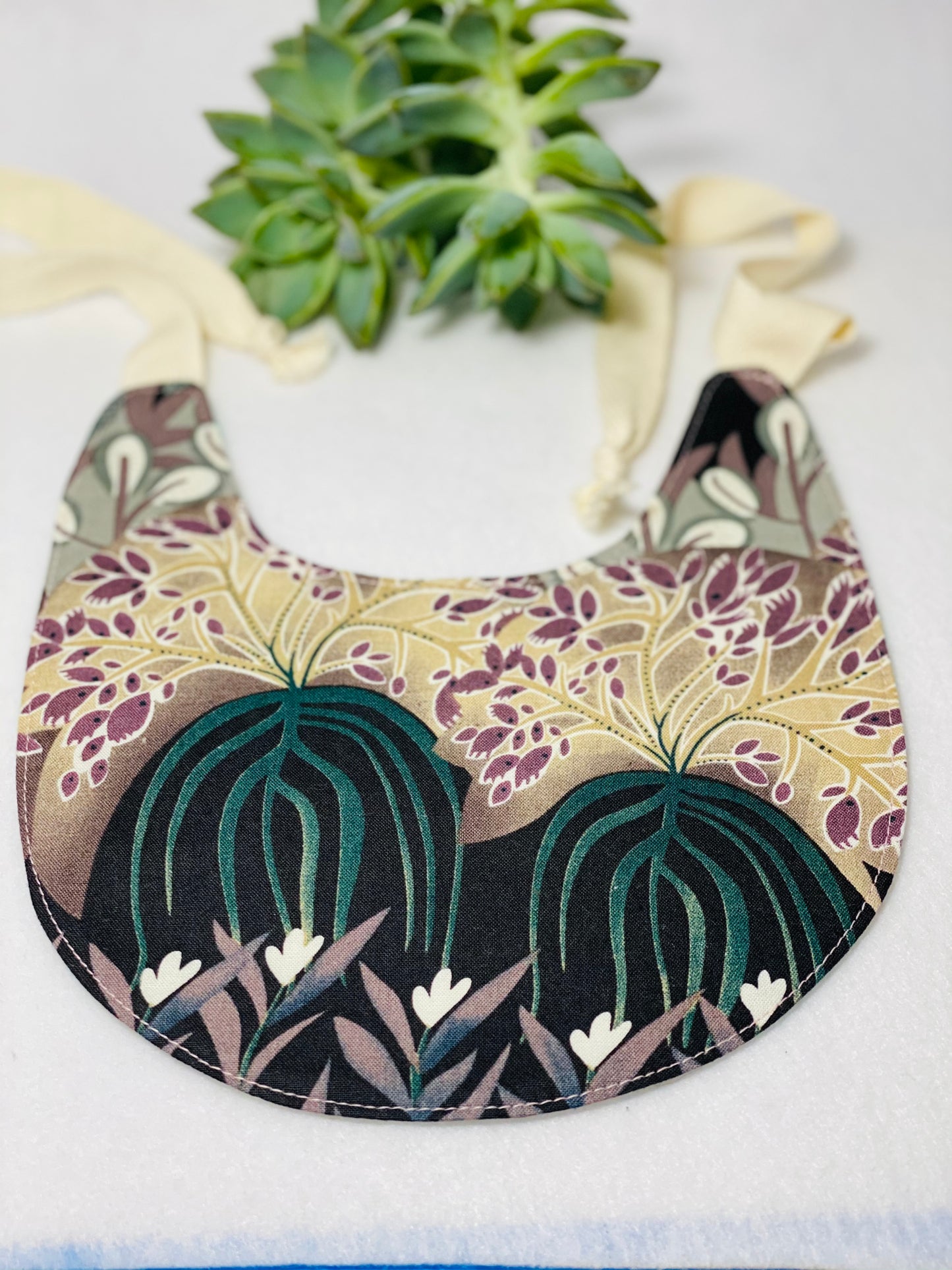 Bib - STRING - Purple Winds