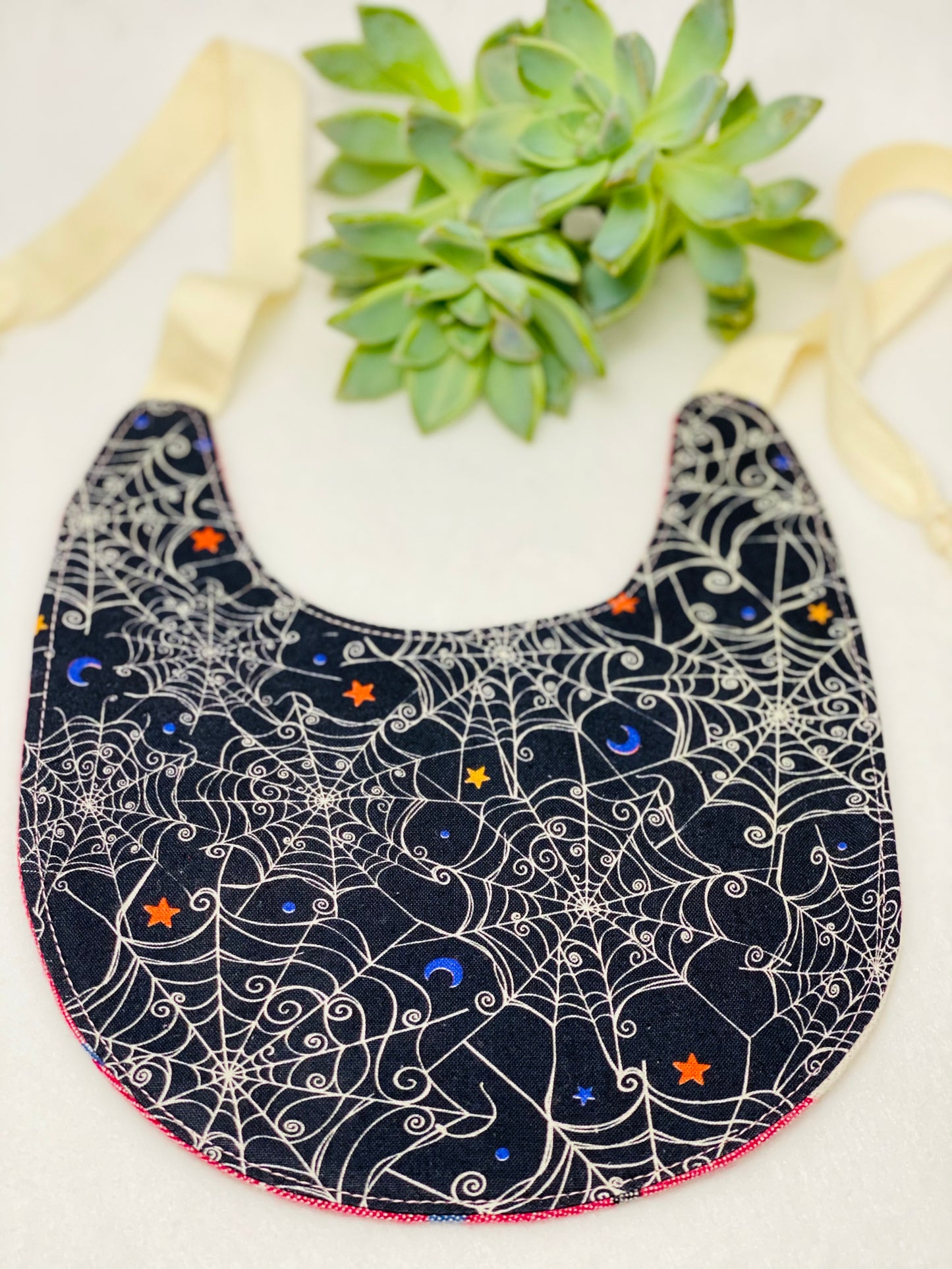 Bib - STRING - Spider Webs