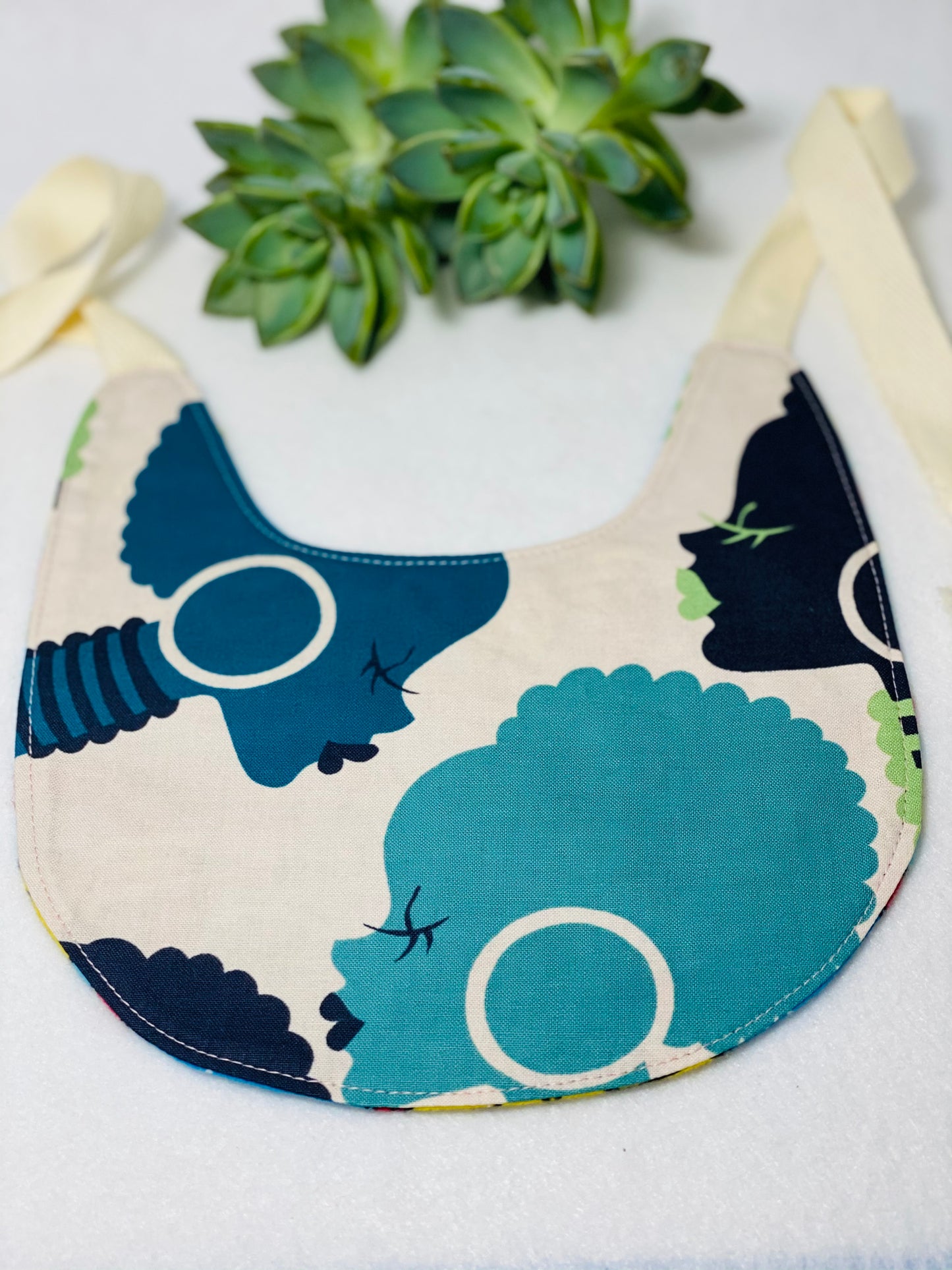 Bib - STRING - Las Afros