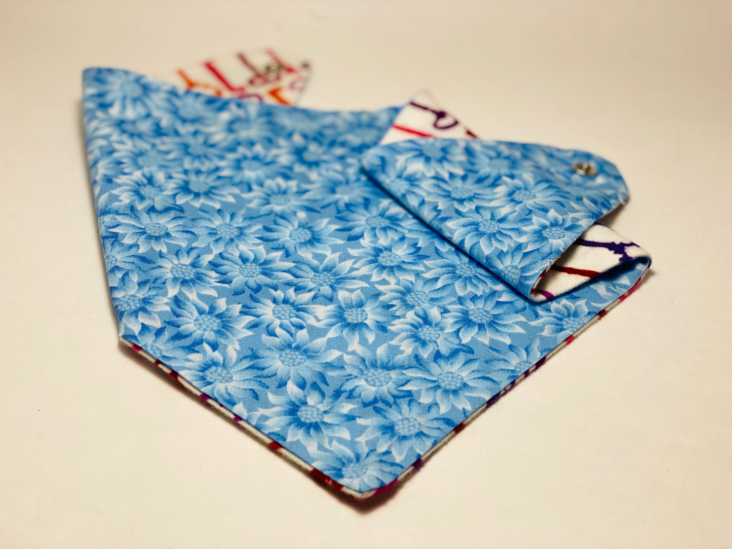 Bibdana (Toddler) - Blue Daisies