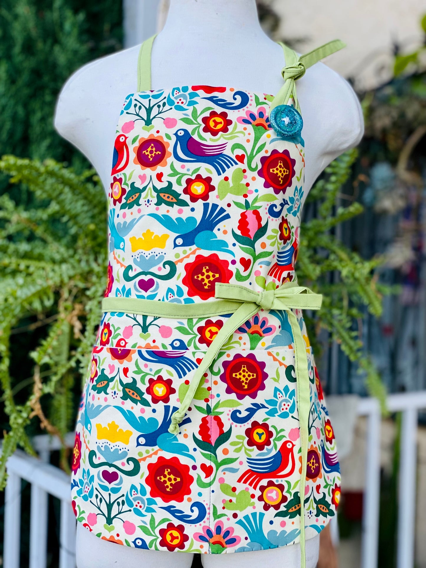 Apron (Kids) - Las Palomas