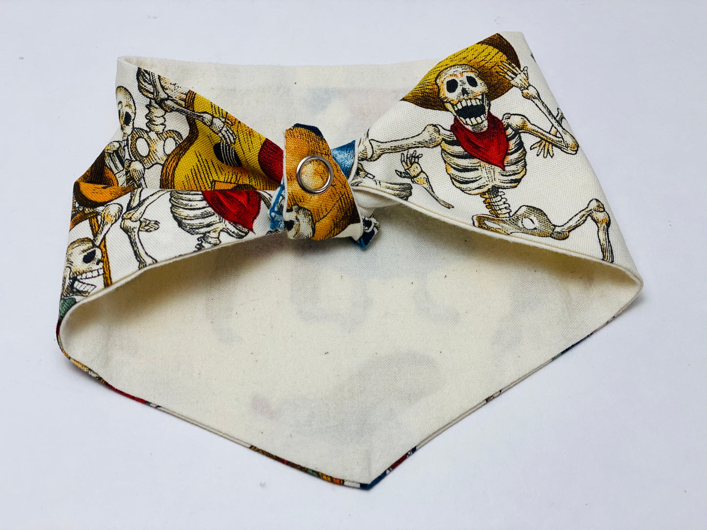 Doggy Hankie - Dancing Kalacas (Small / Extra Small)