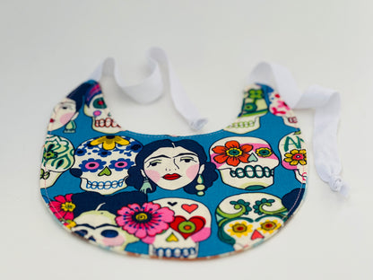 Bib - STRING - Frida & Skulls