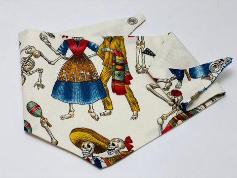 Doggy Hankie - Dancing Kalacas (Small / Extra Small)